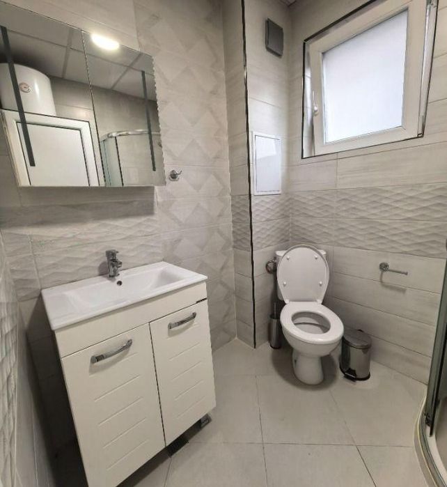 Луксозен ТРИСТАЕН апартамент в кв. Каменица 1