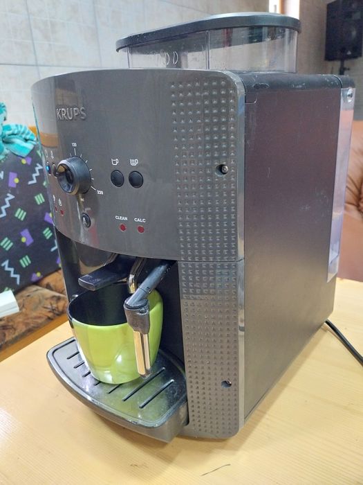 Expresor Krups ea81 în stare buna