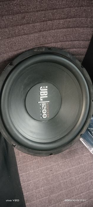 JBL 1200 sotiladi