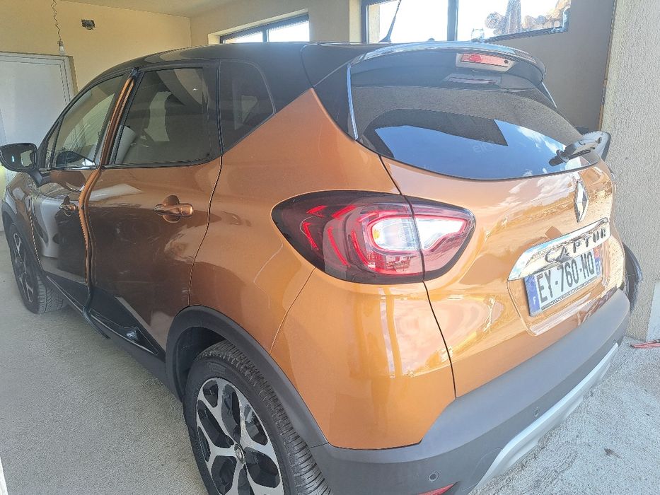 Renault Captur 1.5 dci, echipare INTENS, model FACELIFT, automată