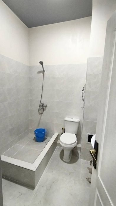 Chorsu bozori yonida