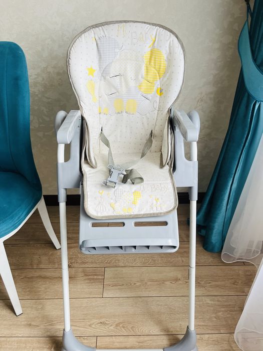 Детский стульчик для кормления в отличном состоянии