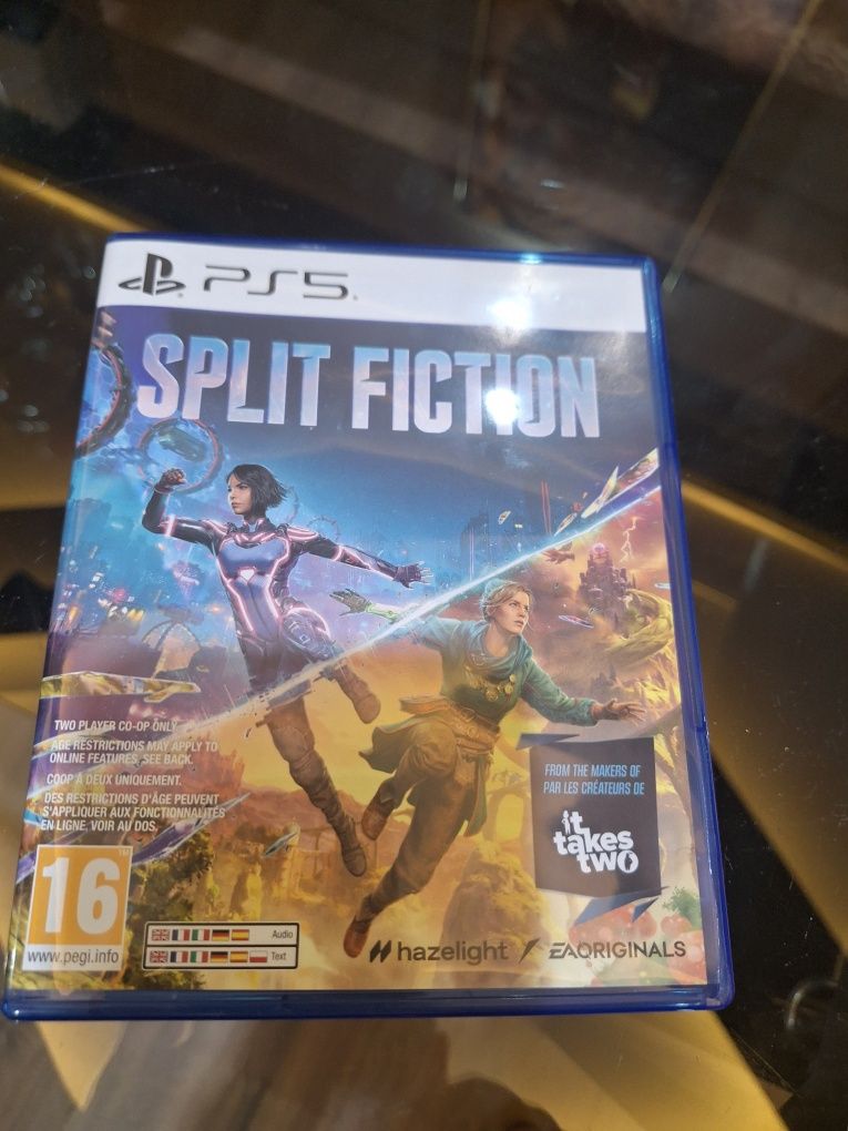Split fiction ..