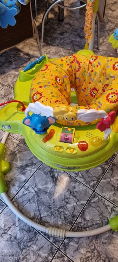 Vând jumper fisher-price