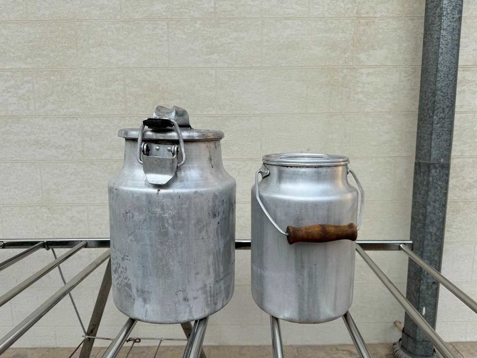 Продам бидон алюминиевый б/у в хорошем состоянии Цена 200000 за 2 шт