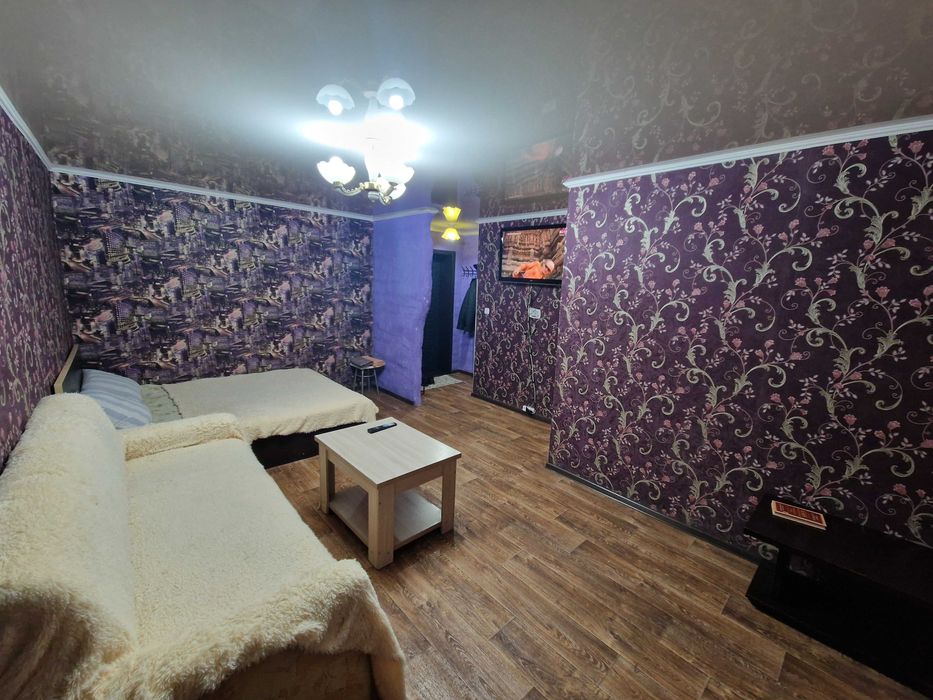 2-комнатнаяОСТАЁТСЯ ВСЁ!! КОСМОНАВТОВ 13, 3этаж,середина.