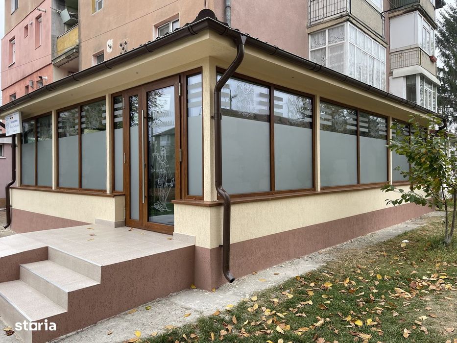 Spatiu comercial Onesti 76 mp Bd. Republicii 6