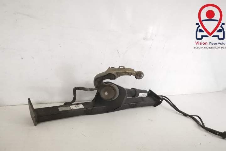 Carlig De Remorcare Spate Rabatabil Electric Original In Stare Buna Fo