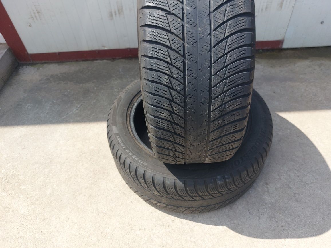 50 lei bucata! Doua anvelope M+S/IARNA 225 50 17 Bridgestone