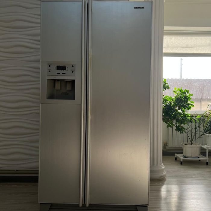 Продается холодильник SAMSUNG