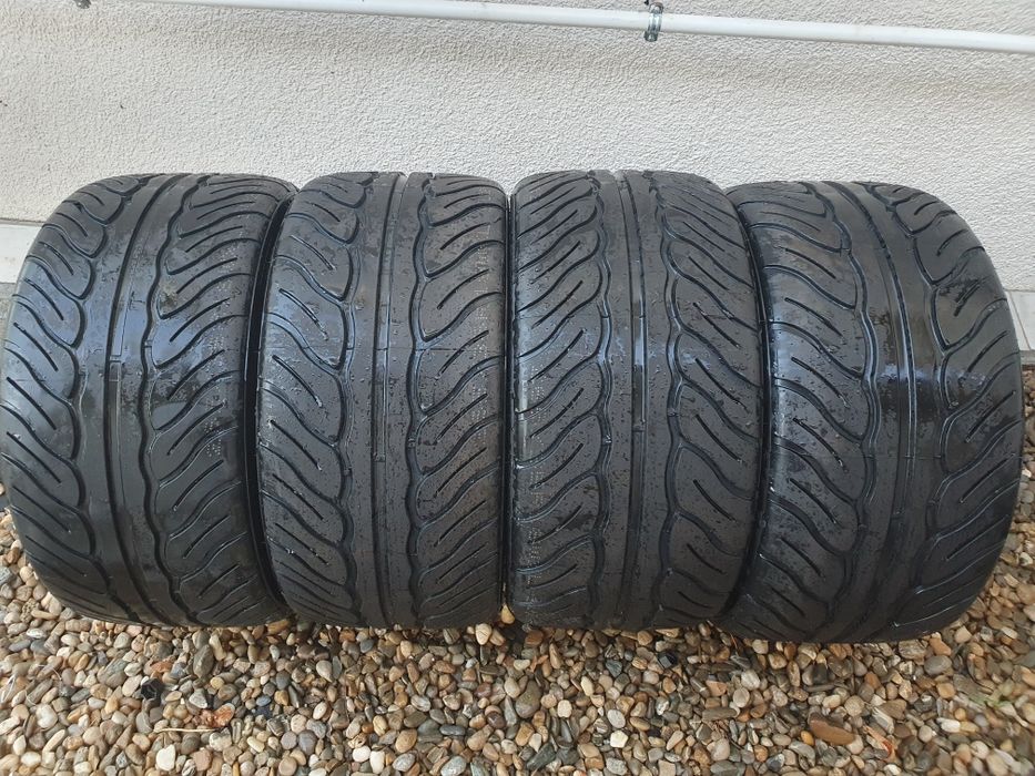 Set 4 cauciucuri noi 265/35/18 noi semi slick