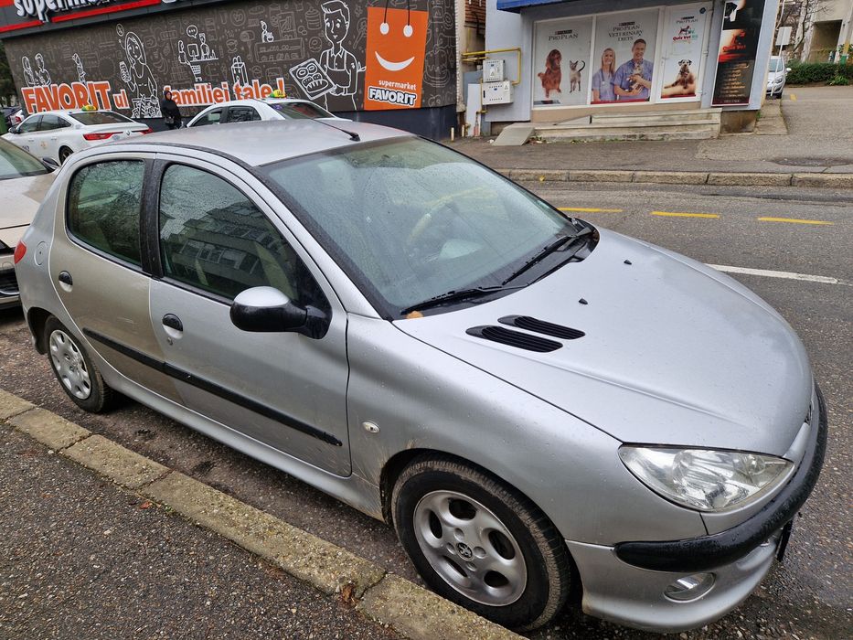 Vând Peugeot 206