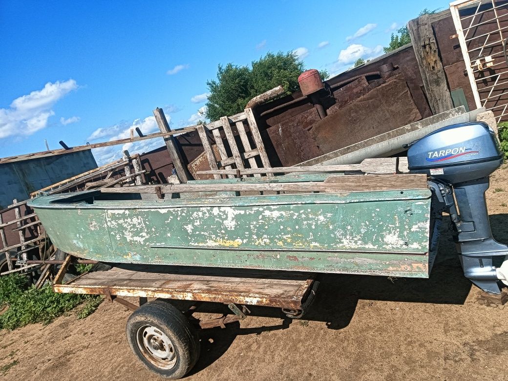 Продам лодку казанку