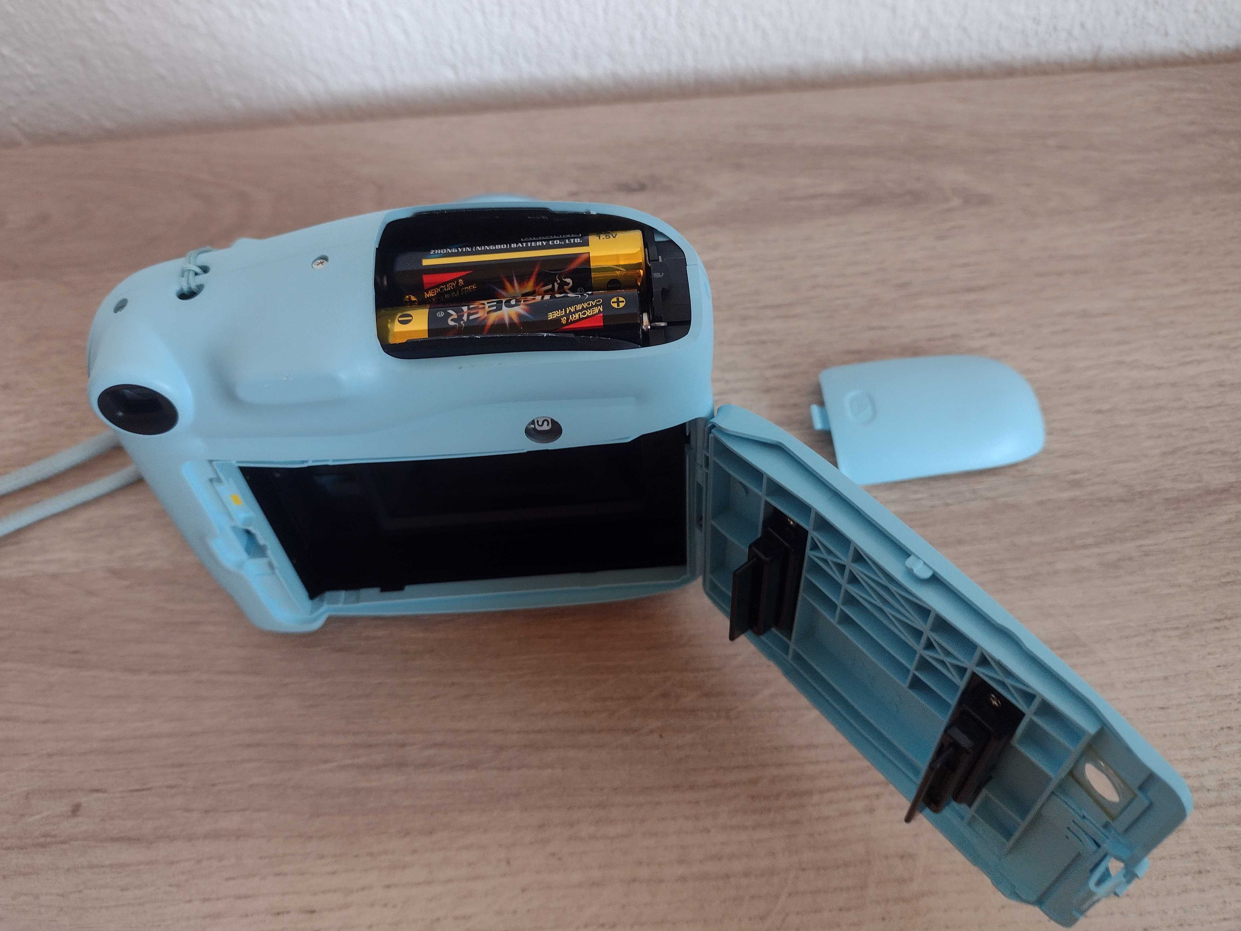 Фотоапарат за моментни снимки FUJIFILM INSTAX MINI 11