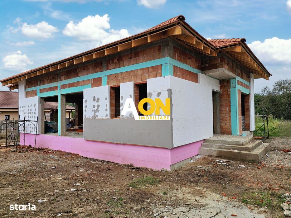 Casa nouă 123 mp utili, semifinisată, 535 mp teren, pod mansardabil