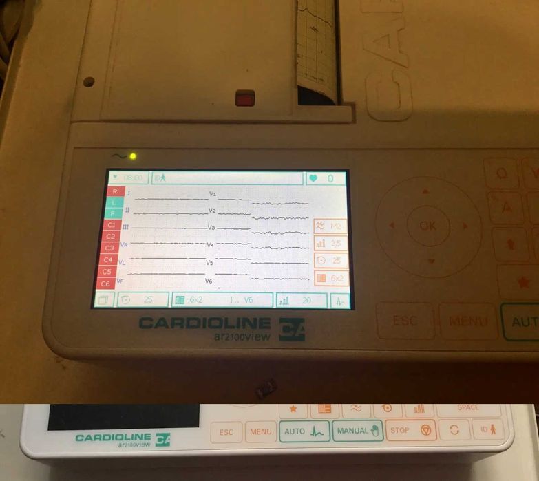 EKG Profesional Cardioline AR2100 view 12 canale electrocardiograf