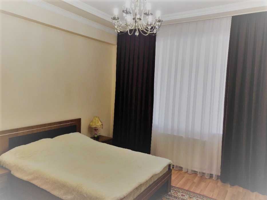 Center-1 Sadiq Azimov street 3 room 2 bedroom 2 bathroom.Japan embassy