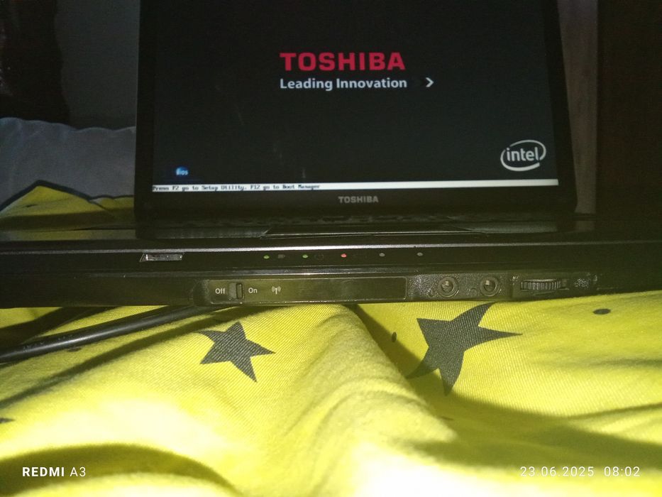 Laptop Toshiba Satellite L300