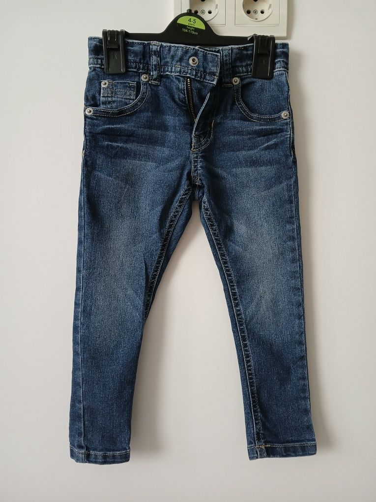 Дрехи  benetton , h&m 3-4 години