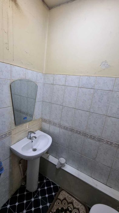 Срочно продается квартира 4/8/9 в Сергели СТРОИТЕЛИ 94,18 кв,м 65000$