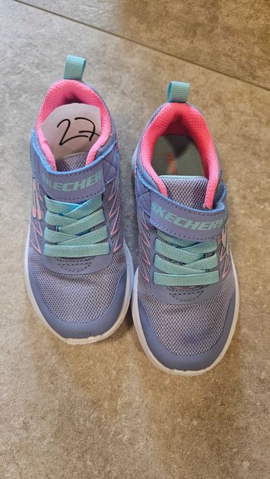 Vand pantofi sport fete Skechers marimea 27