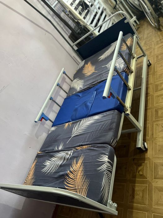 Медецинская кровать многофункциональный