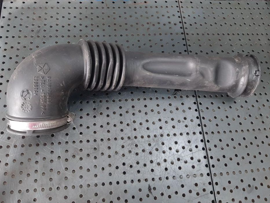 Tubulatura admisie dodge caliber 2.0 di-d 04891794aa