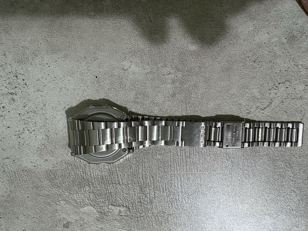 Продам часы Casio оригинал