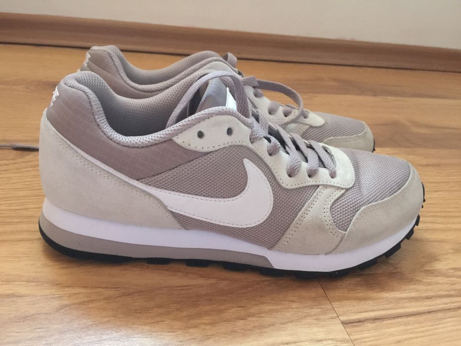 Дамски маратонки Nike