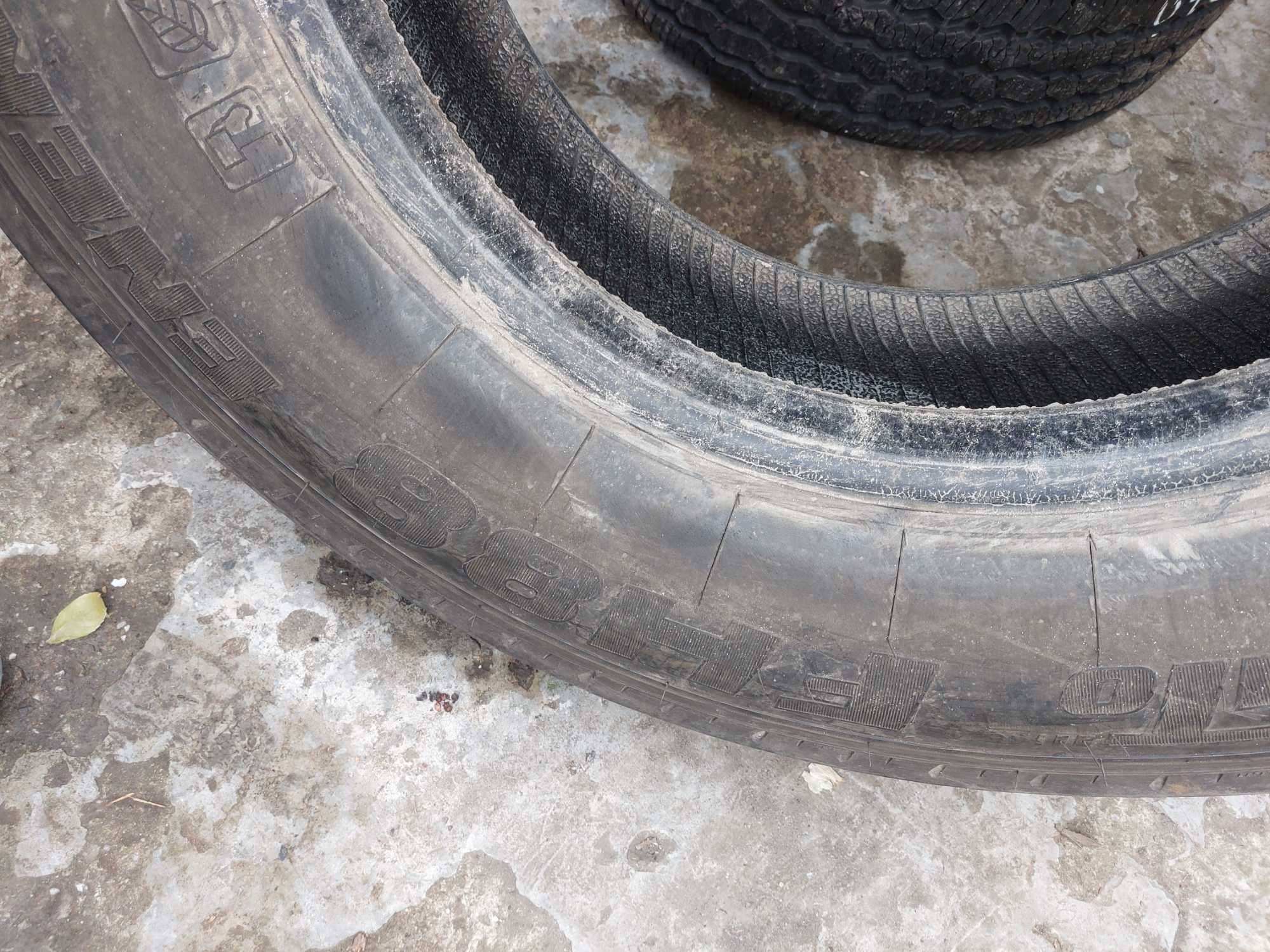 2бр.зимни PIRELLI 305/70/22.5 152L