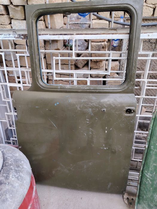 Zil eshik tiniq xolatda