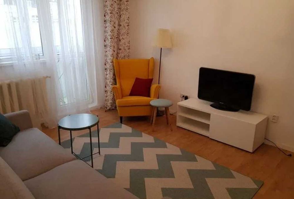 Двустаен апартамент под наем в Каменица 1