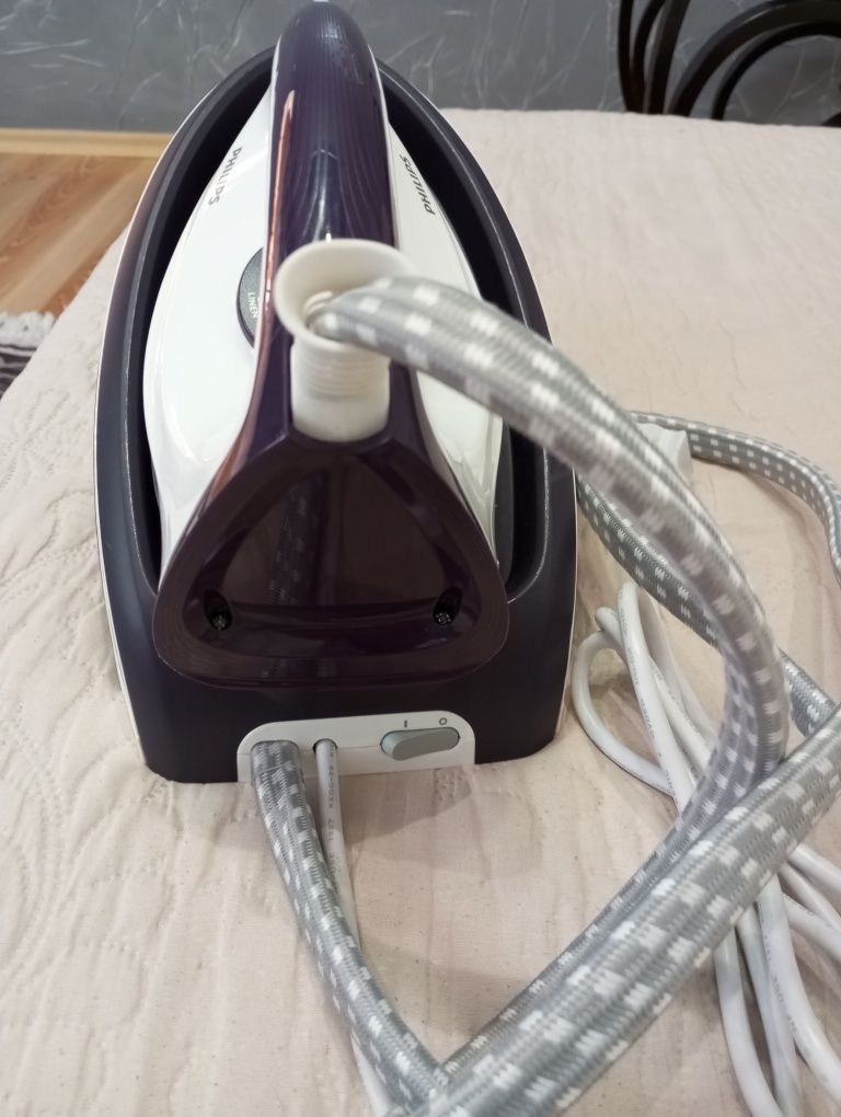 Ютия с парогенератор PHILIPS HI5914