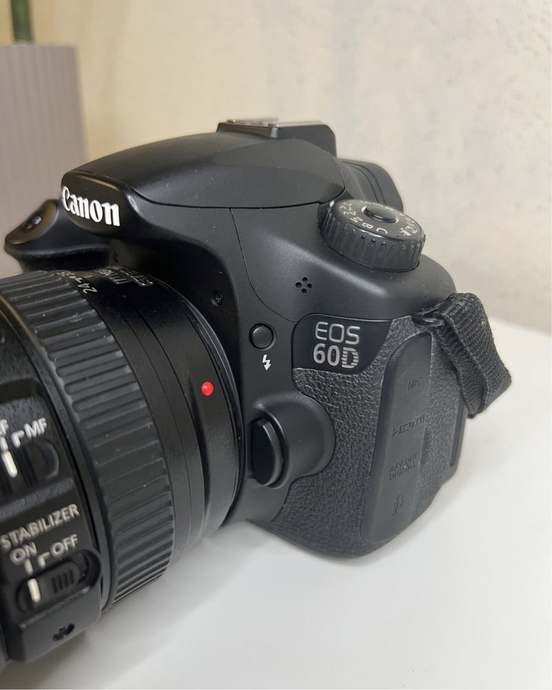 Фотоаппарат Canon 60D и объектив  canon 24-105mm