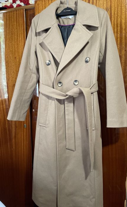 Vând palton mărimea 38