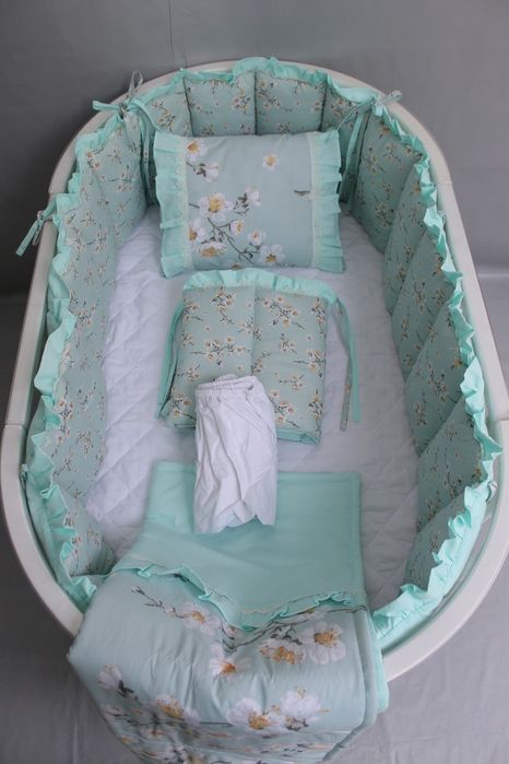 Бортики заборчики для кроватки малыша