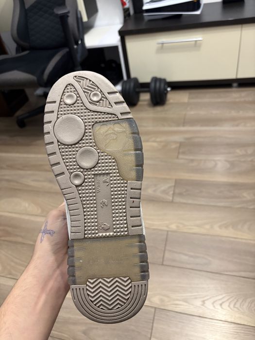 Off white out off office