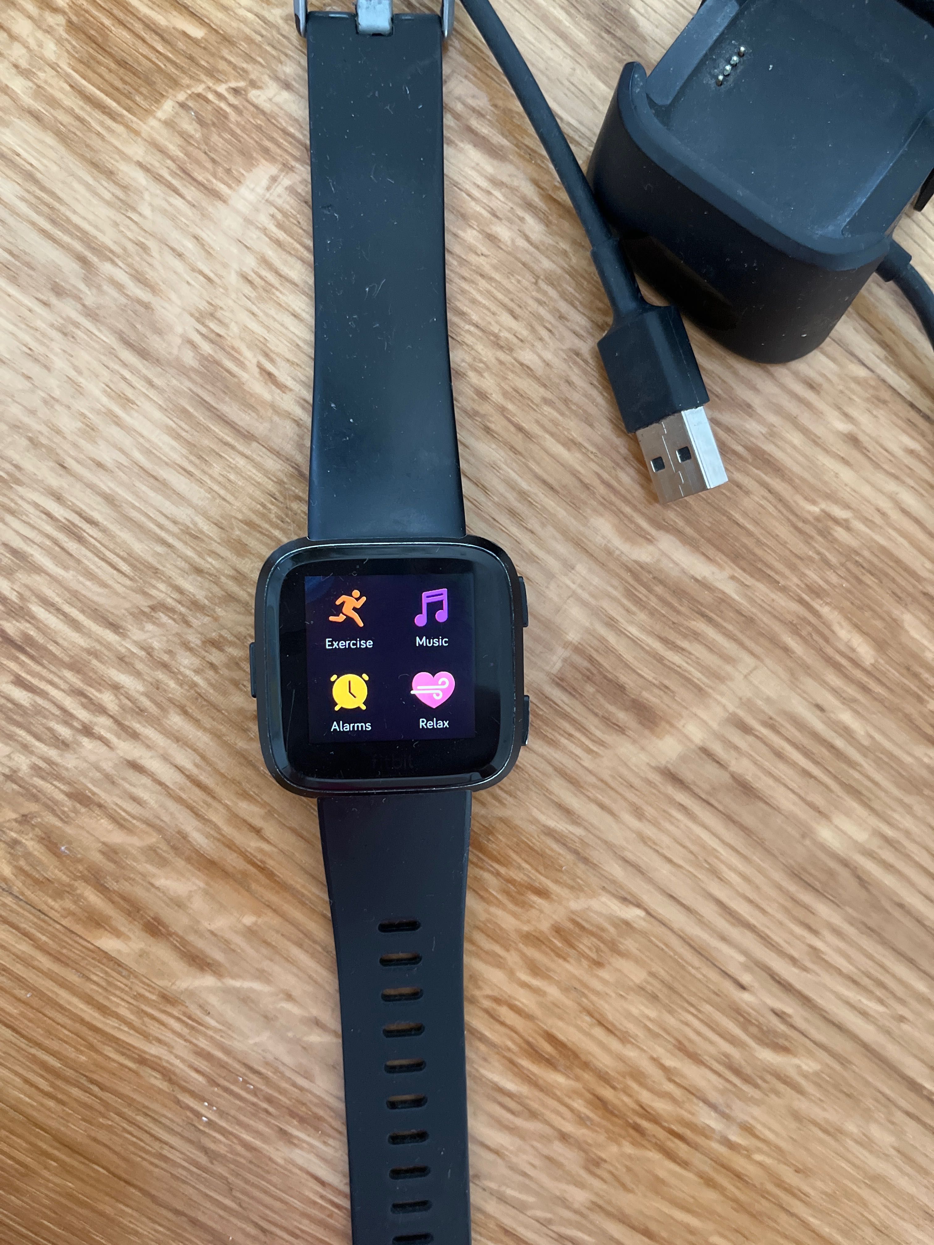 Ceas Fitbit Versa