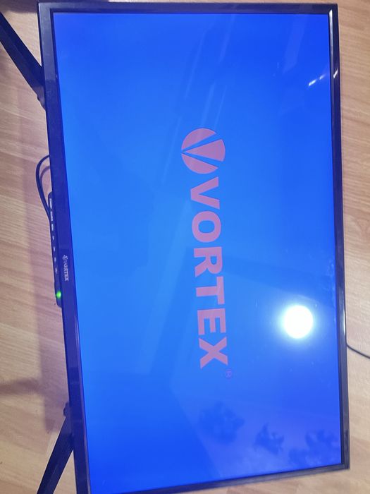 Tv led Vortex 28CK600 DEFECT