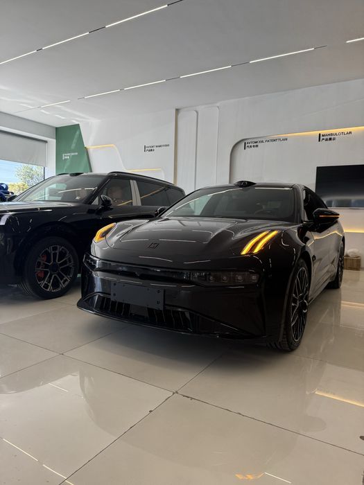 Zeekr 001 Full z sport tayyor