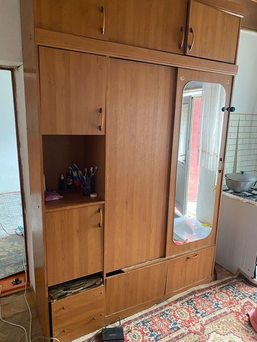 Прихожка 1,60 отдам за 9000тыс