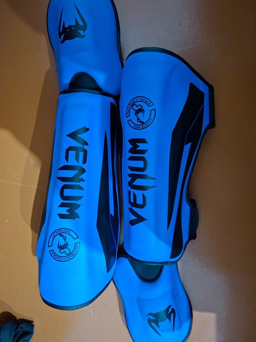 Продам футы новые размер L