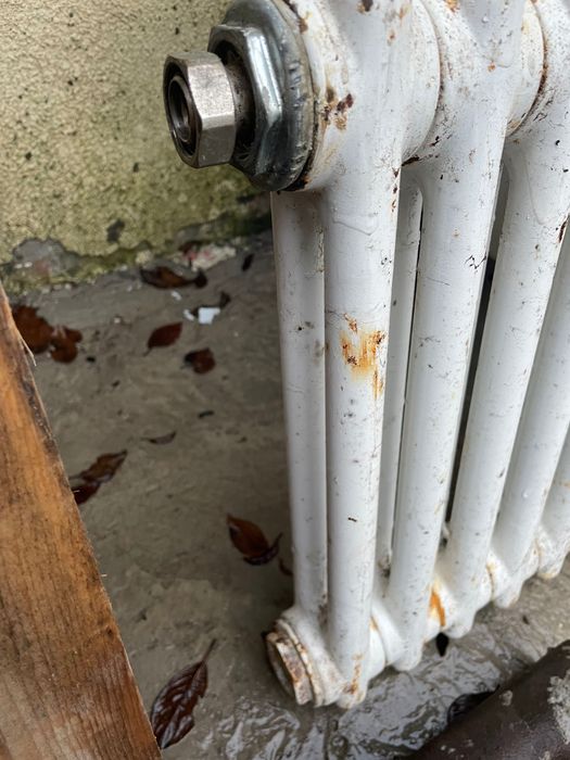 Vand calorifer din fonta