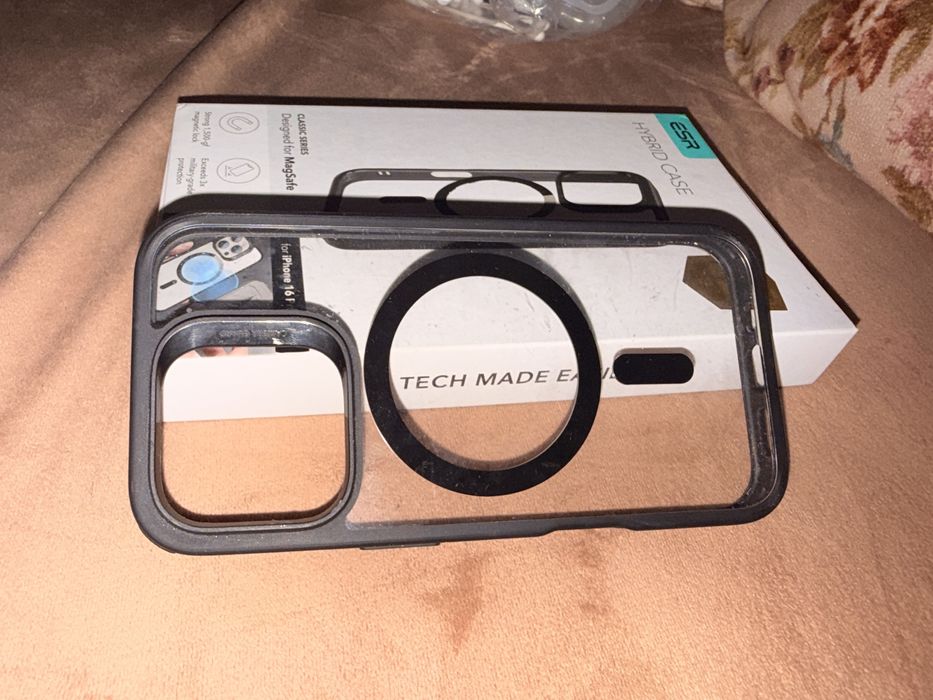 Vand husa de iphone 16 pro