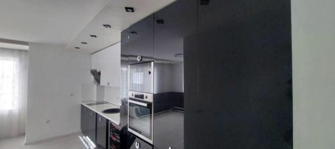 Дава се под наем Тристаен апартамент в София, Триъгълника - 101 кв.м за 750 € - Снимка #2