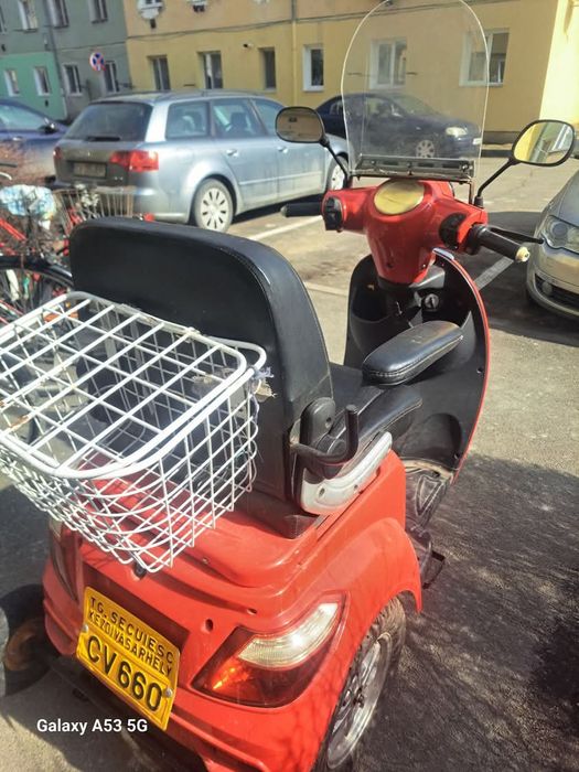 MOPED de vânzare 
ZT-15 
GYÁRTÁSI
