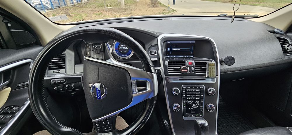 Volvo XC 60/ R Desing/ d5/euro 5