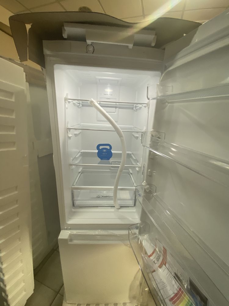 Холодильник ITS4180w indesit Доставка бесплатно