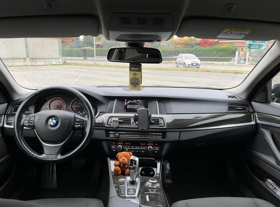 BMW Seria 5 X-Drive 2.0 Diesel AUTOMAT 190 CP 2015