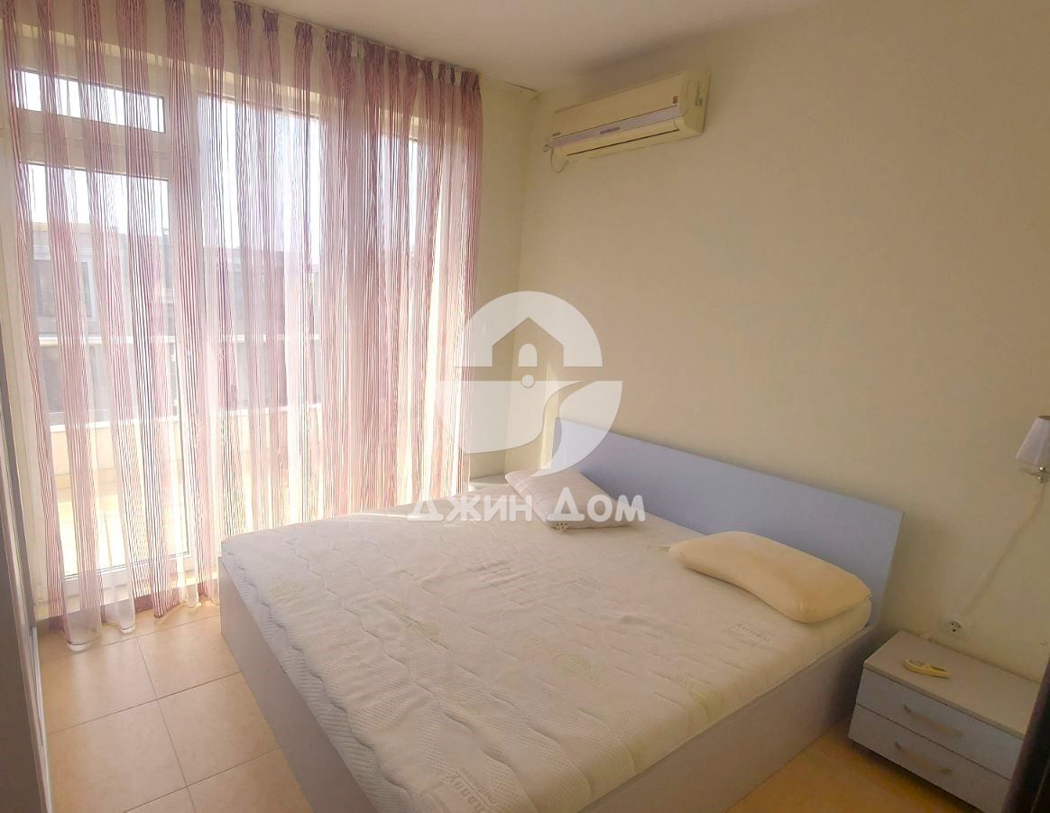 Продава се Четиристаен апартамент в Поморие - 160 кв.м за 1375 €/кв.м - Снимка #9